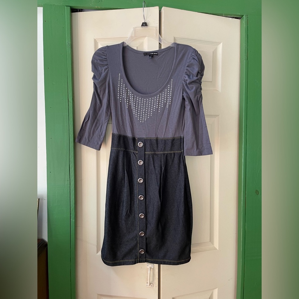 Elegant Gray and Black Long Sleeve Dress